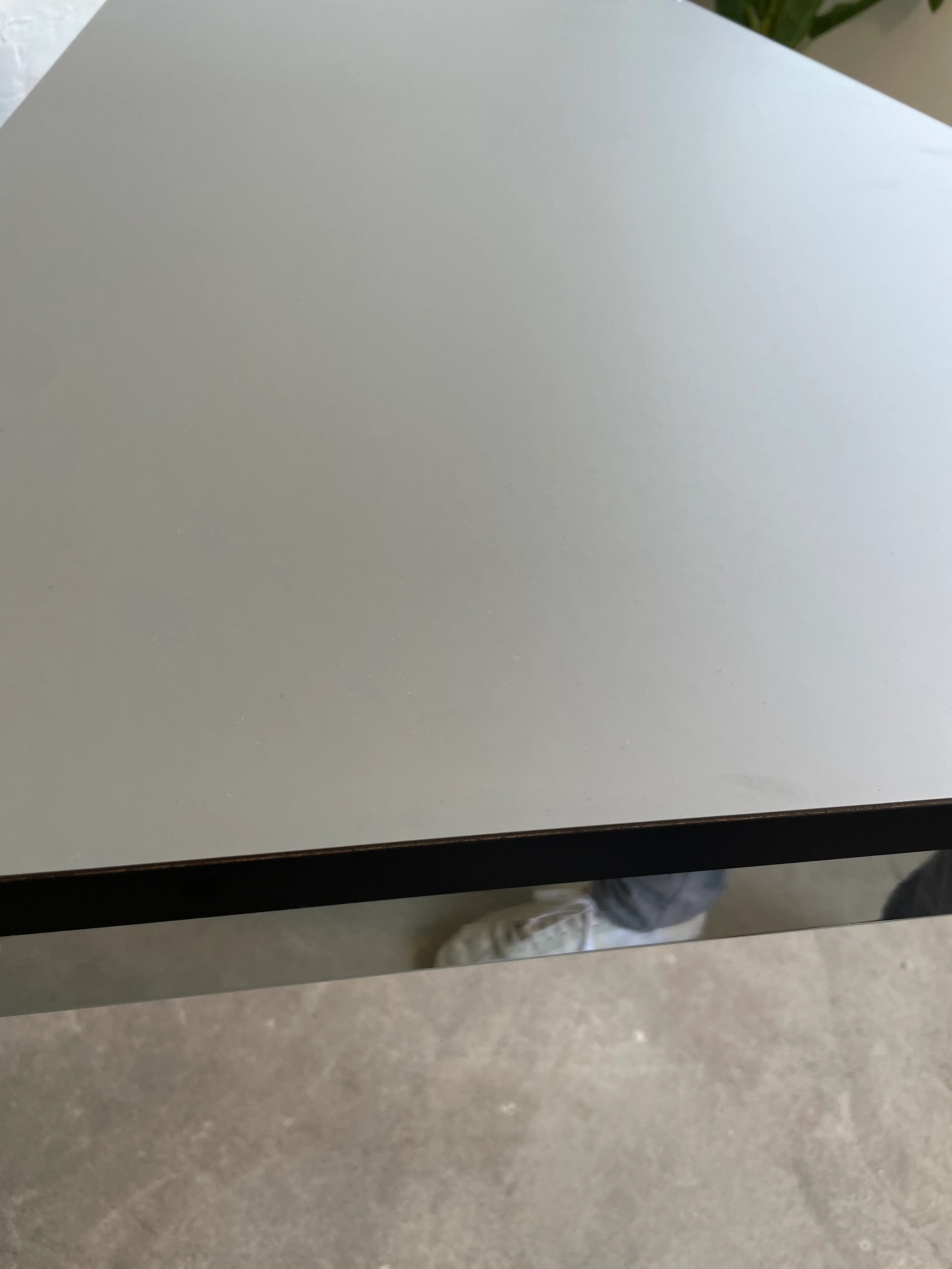 USM Haller - Fenix - Tisch - grau - 150 x 75 cm - gebrauchte TOP Qualität - Image 8
