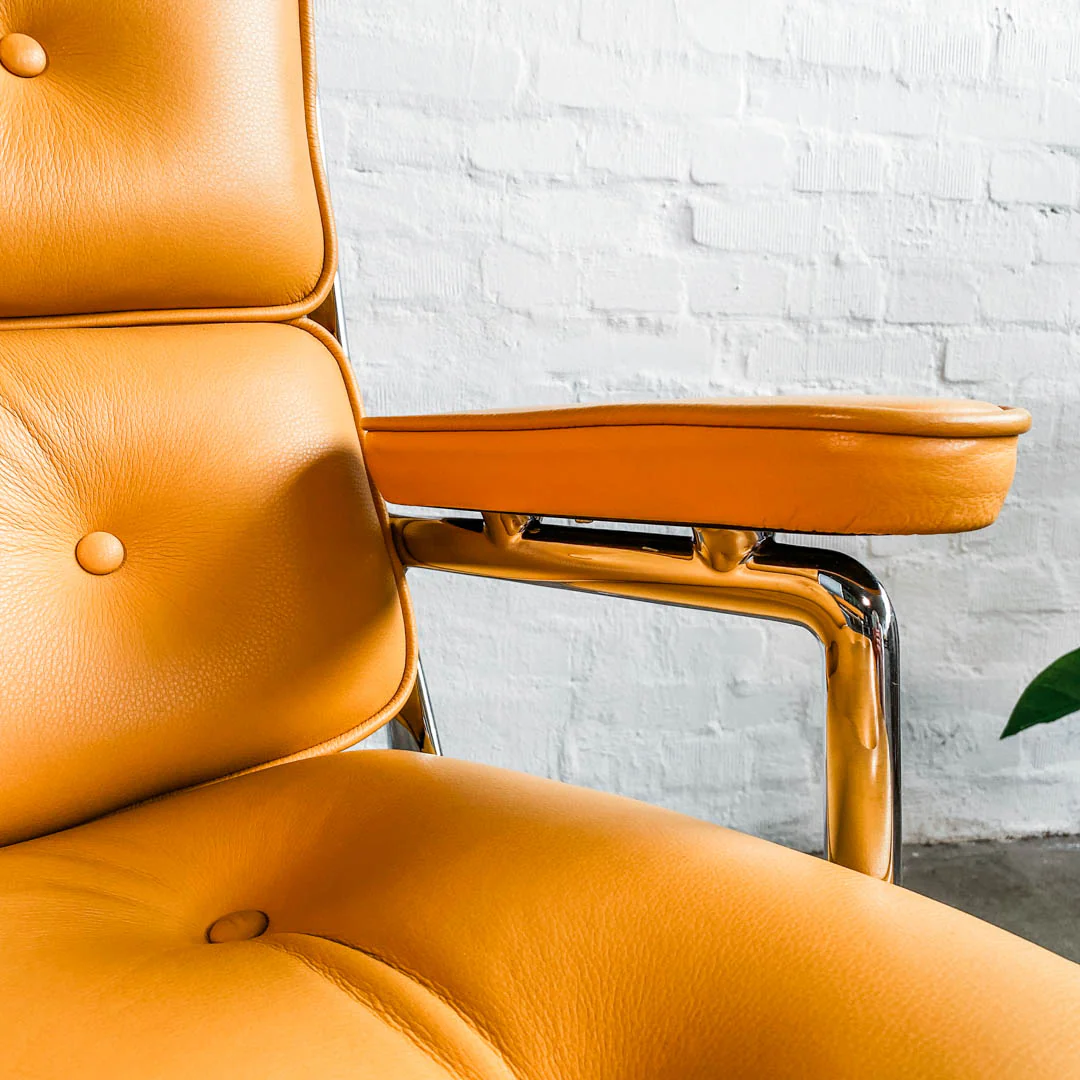 Vitra - Eames Lobby Chair ES 104 - Bürodrehstuhl - Curry - Ray & Charles Eames - gebrauchter TOP Zustand - Image 8